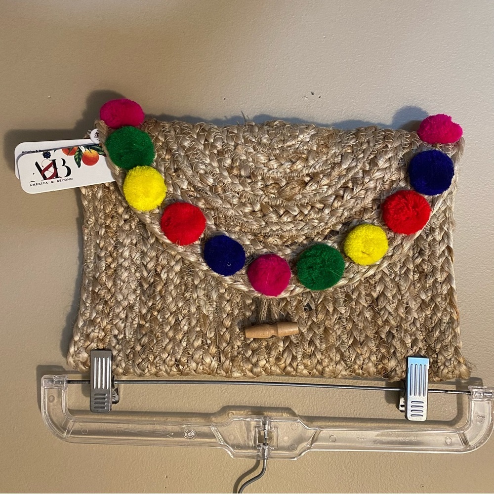 NWT America and Beyond Jute Clutch